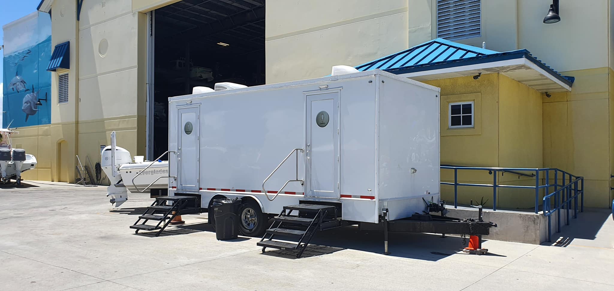 Portable Toilet Cleaning